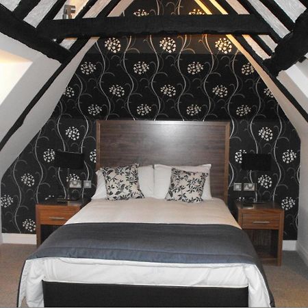 The Boleyn Hotel Staines-upon-Thames Ngoại thất bức ảnh